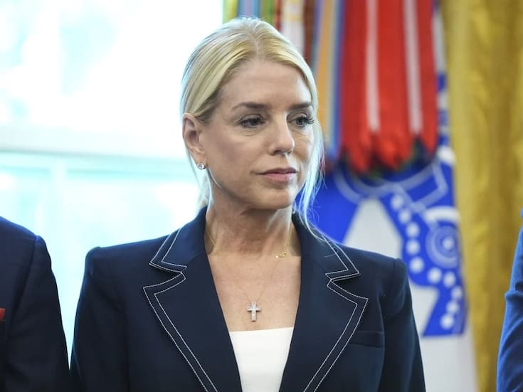 Pam Bondi anuncia despliegue de agentes federales en todas las sedes de ICE en EEUU