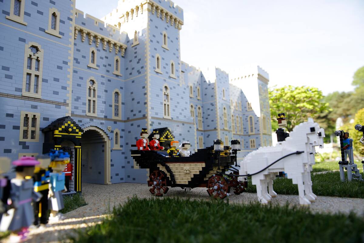 Lego compra parques Legoland y museos Madame Tussauds