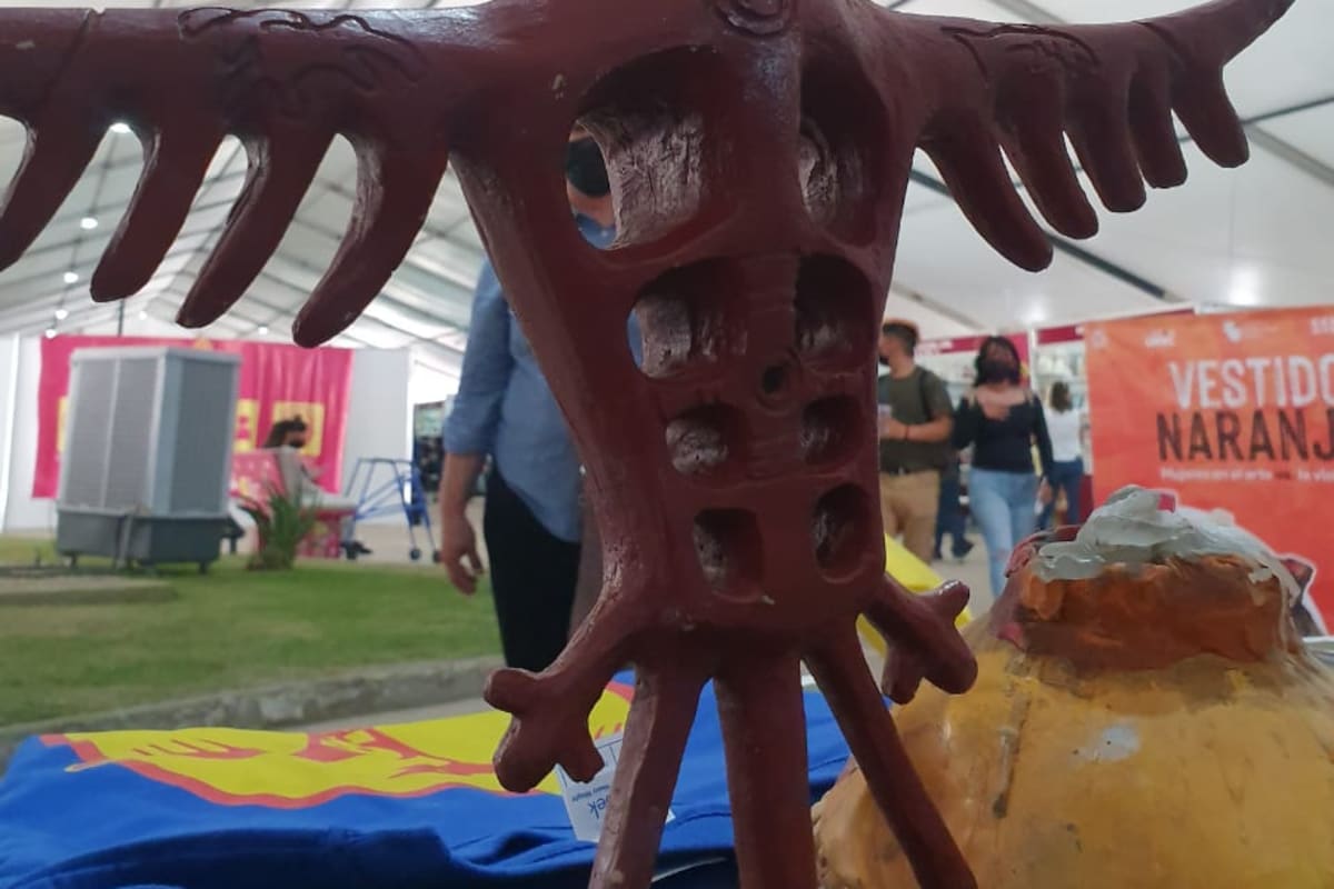 Zopilote Aura plasmado en el Cerro Prieto por el artista: Xe Juan Hernández