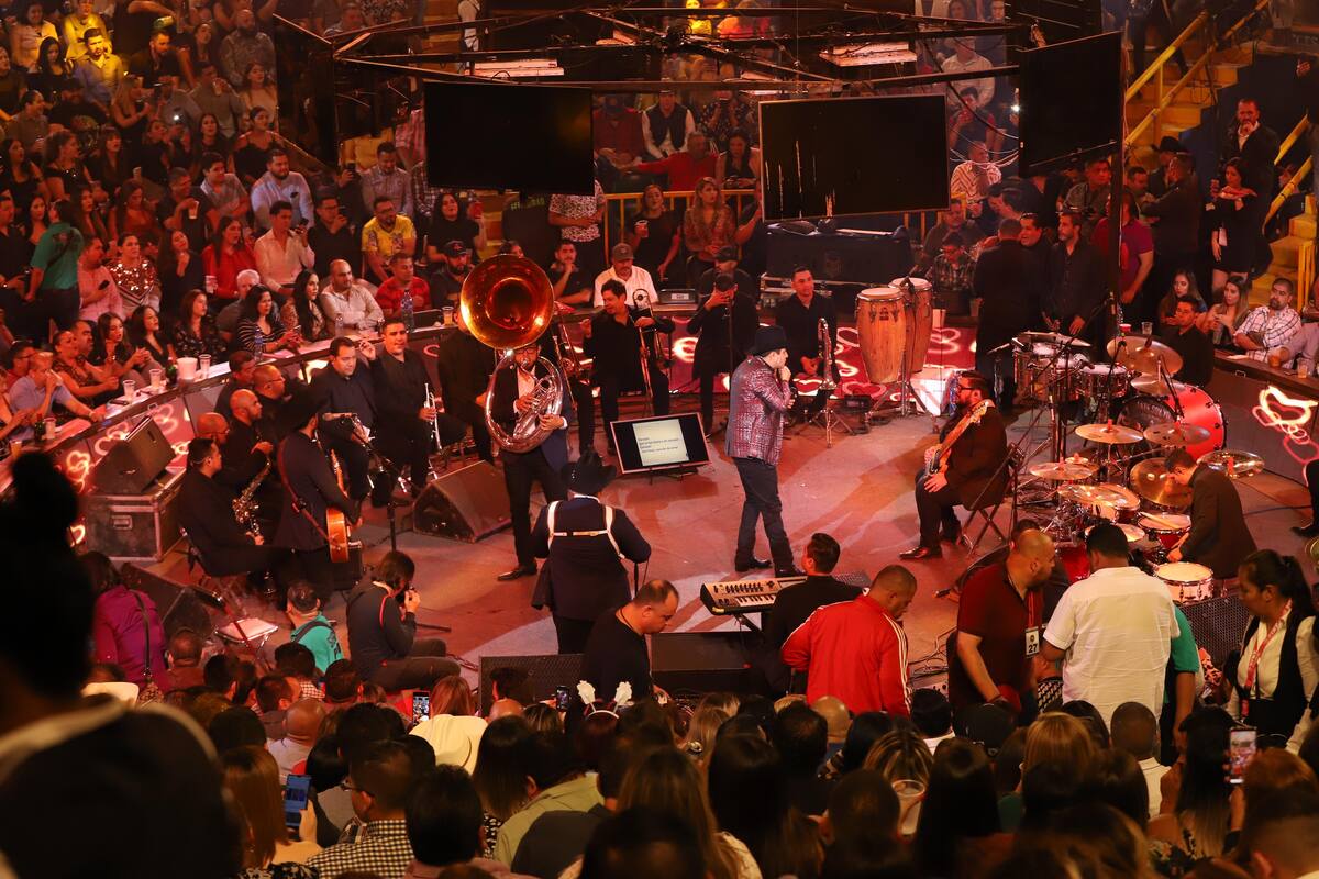 Brinda Julión gran noche en el Palenque de la Feria Tijuana