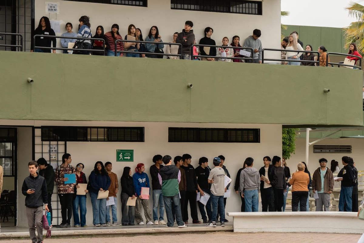 Desde las 6:00 horas, miles de aspirantes acudieron a las sedes universitarias para presentar la evaluación. Foto: Border Zoom