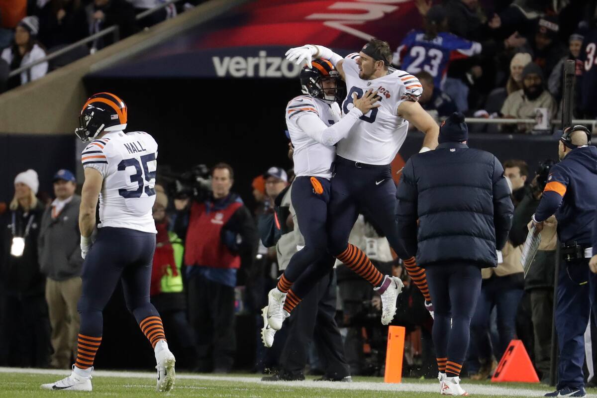 Aficionados de los Chicago Bears generan violencia en el Soldier Field