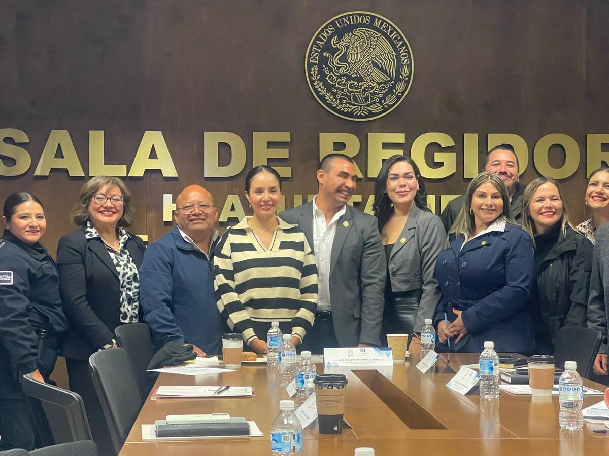 Llevar programas que permitan entender la realidad en línea y virtual, es por demás urgente.