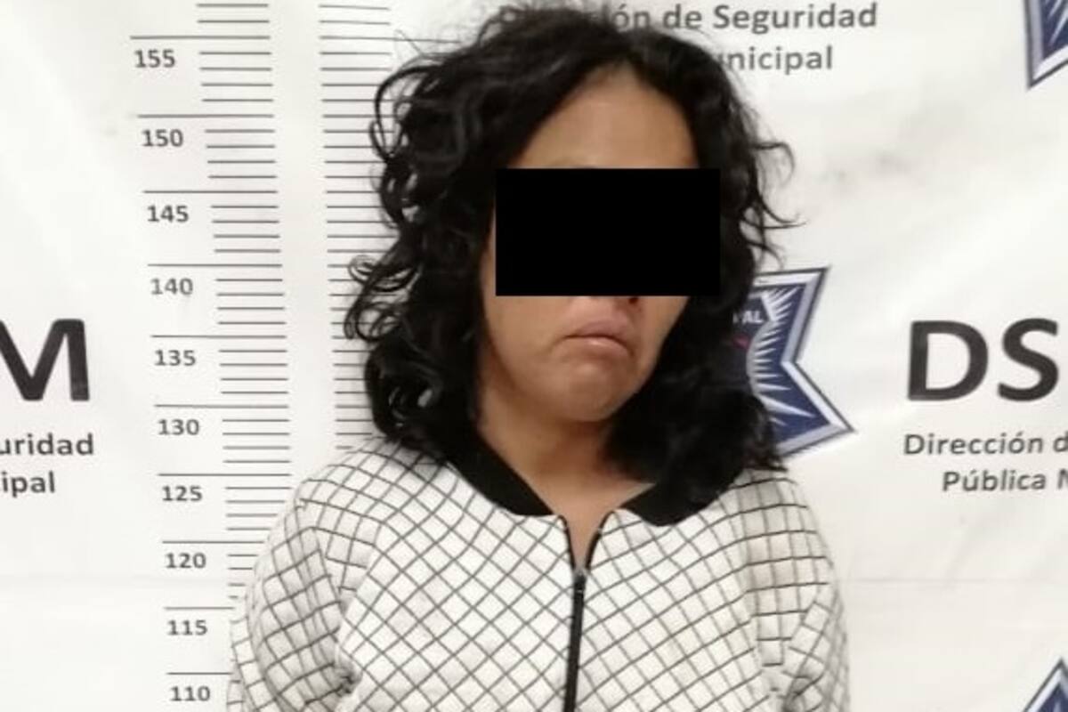 Mujer asalta autoservicio por whisky