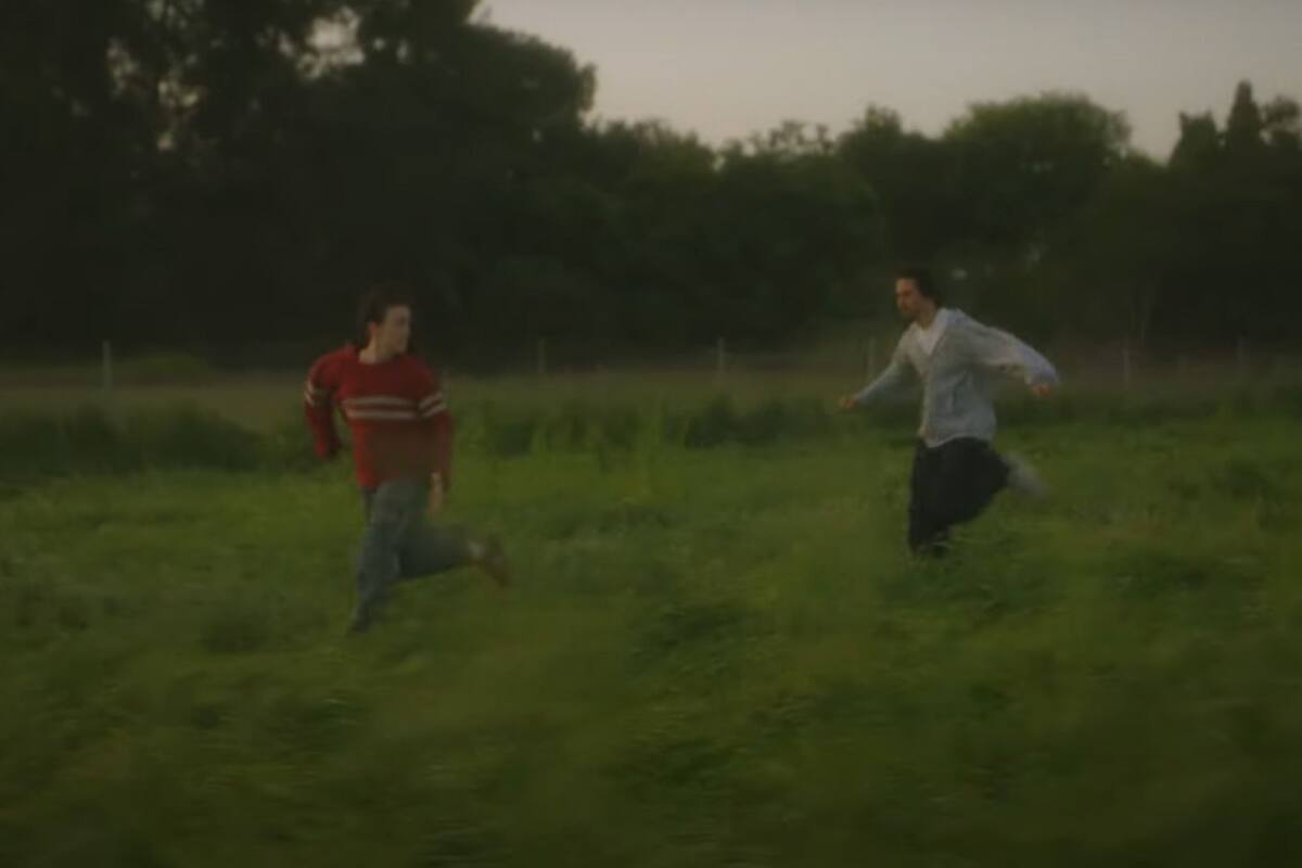 Billie Eilish estrena el impresionante video musical de "Chihiro"