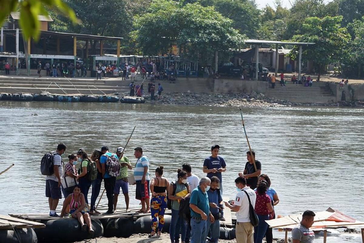 México restringe paso de guatemaltecos por posible llegada de caravanas