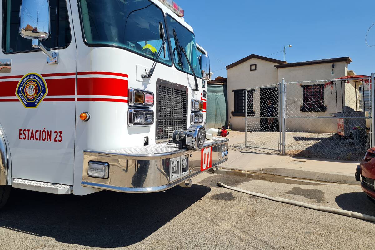 Incendio daña local en la colonia Rivera Campestre