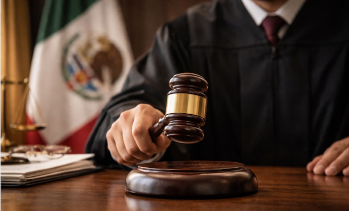 El fiscal aceptó que semanas antes del crimen, el propio alcalde informó durante una reunión del Consejo de Seguridad que fue víctima de un ataque cuando transitaba entre los límites de Oaxaca y Puebla.