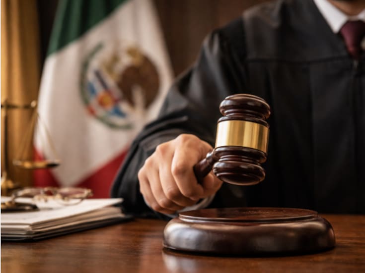 Exconcejales de Oaxaca vinculados a proceso por violencia política contra una regidora