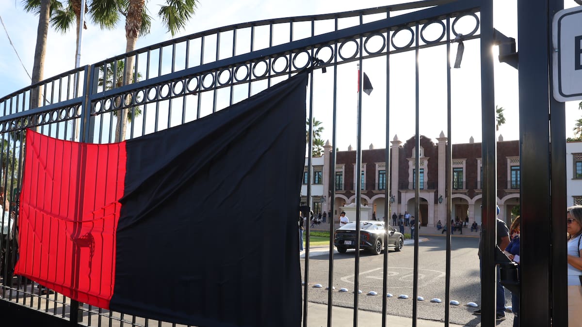 Piden estudiantes de Unison diálogo para resolver conflicto laboral; miles siguen sin clases por paro del Steus