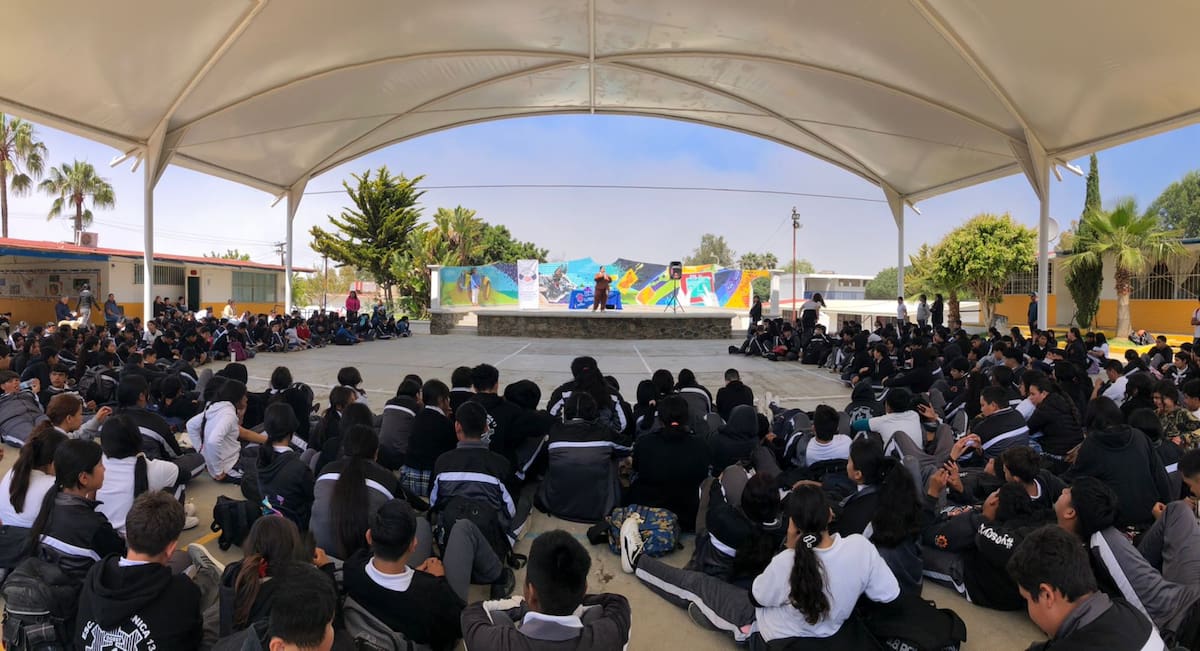 Destaca Guardia Nacional el riesgo de que los jóvenes puedan ser reclutados por grupos delictivos, sufrir acosos y ser víctimas de otros delitos al jugar en línea sin supervisión.