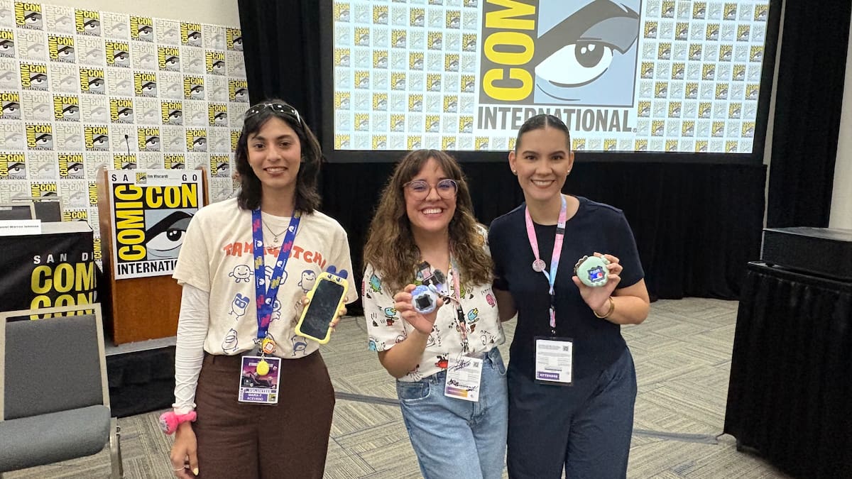Con casi 200 Tamagotchi, la tijuanense Nohemi “Mimi” Guarnero convirtió su afición infantil en una comunidad nacional que reúne a 140 coleccionistas. Foto: Ana Gómez.