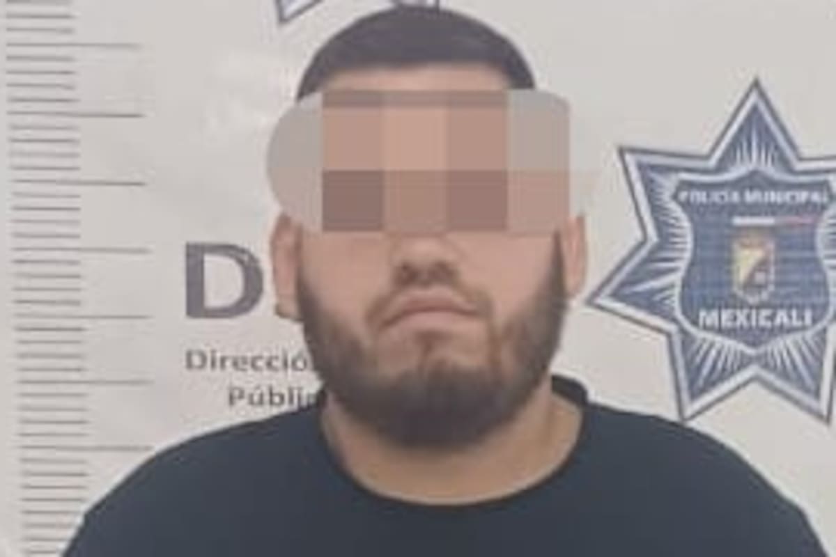 Presunto asaltante de tiendas es arrestado en poder de un arma blanca