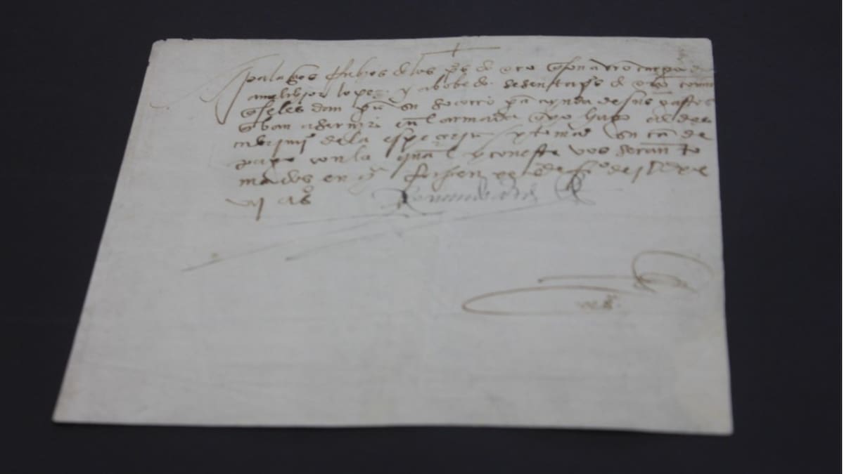 El FBI devolvió a México un documento de 1527 firmado por Hernán Cortés que había sido robado del Archivo General de la Nación hace más de 30 años y que estaba a punto de venderse en una subasta estadounidense, un libramiento de pago de valor histórico incalculable