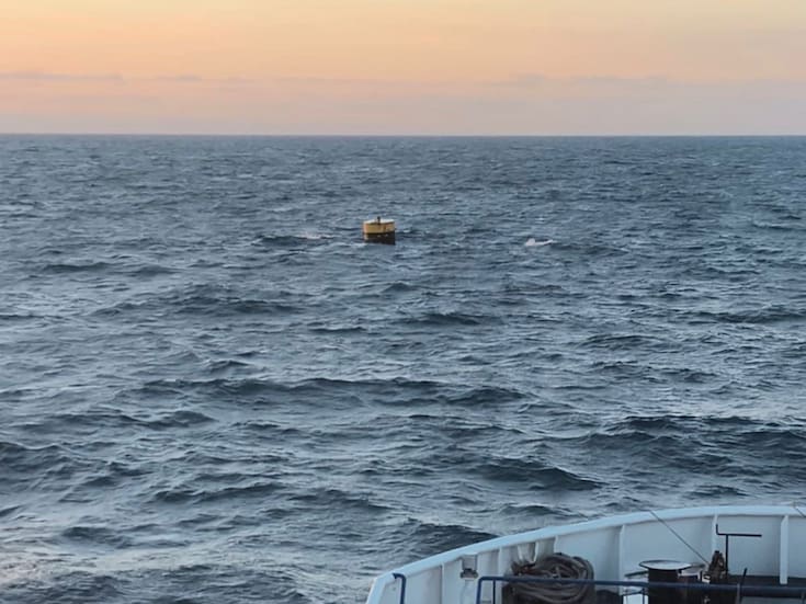 Localizan y recuperan boya a la deriva en aguas de Ensenada