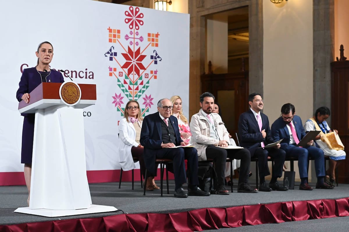IMSS lanza servicio médico nocturno en Cancún y Playa del Carmen. | Crédito: Presidencia