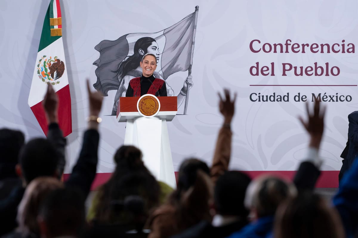 Cuauhtémoc, Ciudad de México. 30 de diciembre 2025. La presidenta constitucional de los Estados Unidos Mexicanos, la Doctora Claudia Sheinbaum Pardo en conferencia de prensa matutina en el salón de la Tesorería de Palacio Nacional. | Foto: Saúl López Escorcia/Presidencia