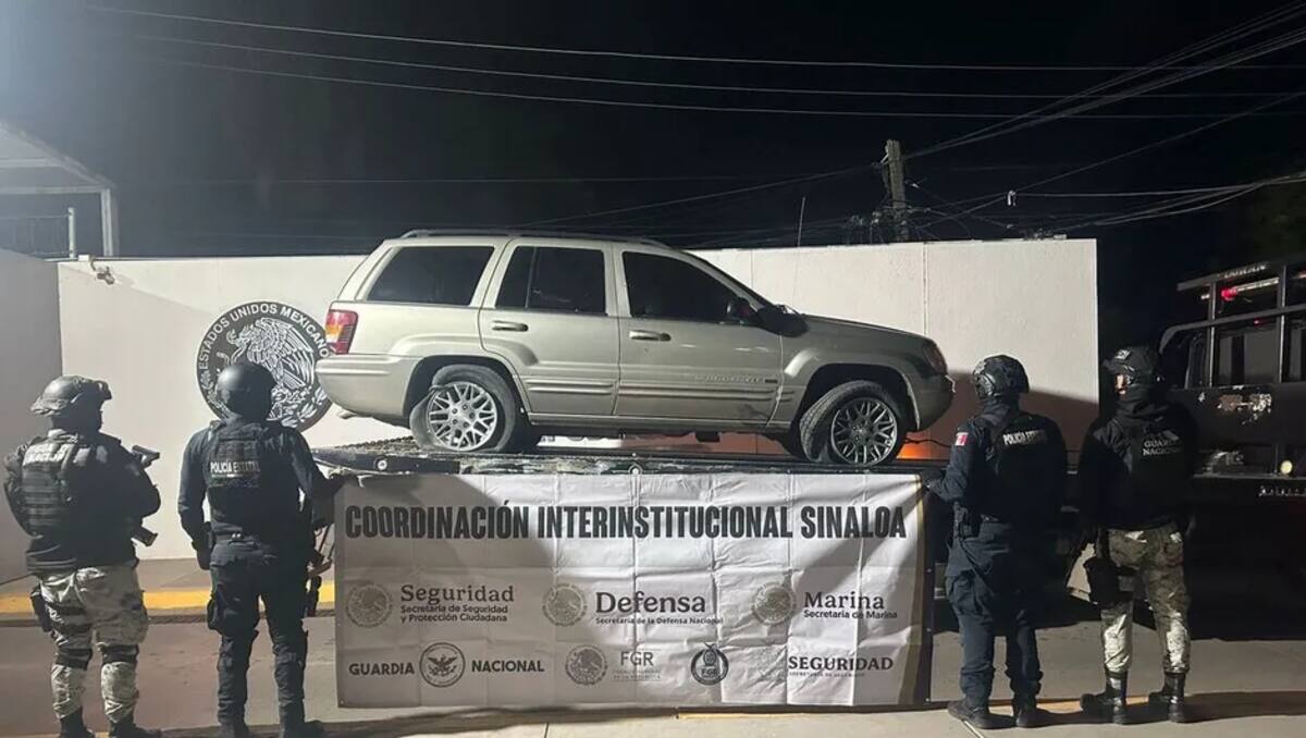 Camioneta blindada localizada. / Milenio.