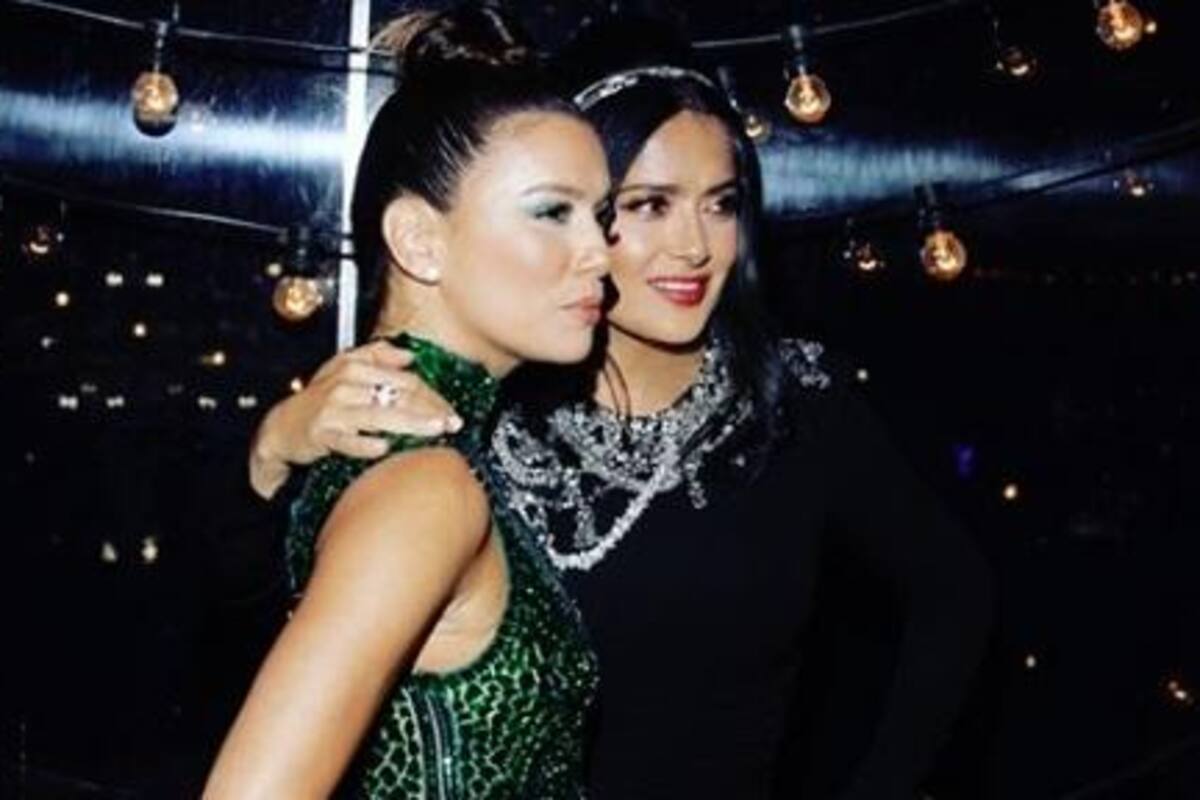 Salma Hayek impone su estilo en el Festival de Cannes
