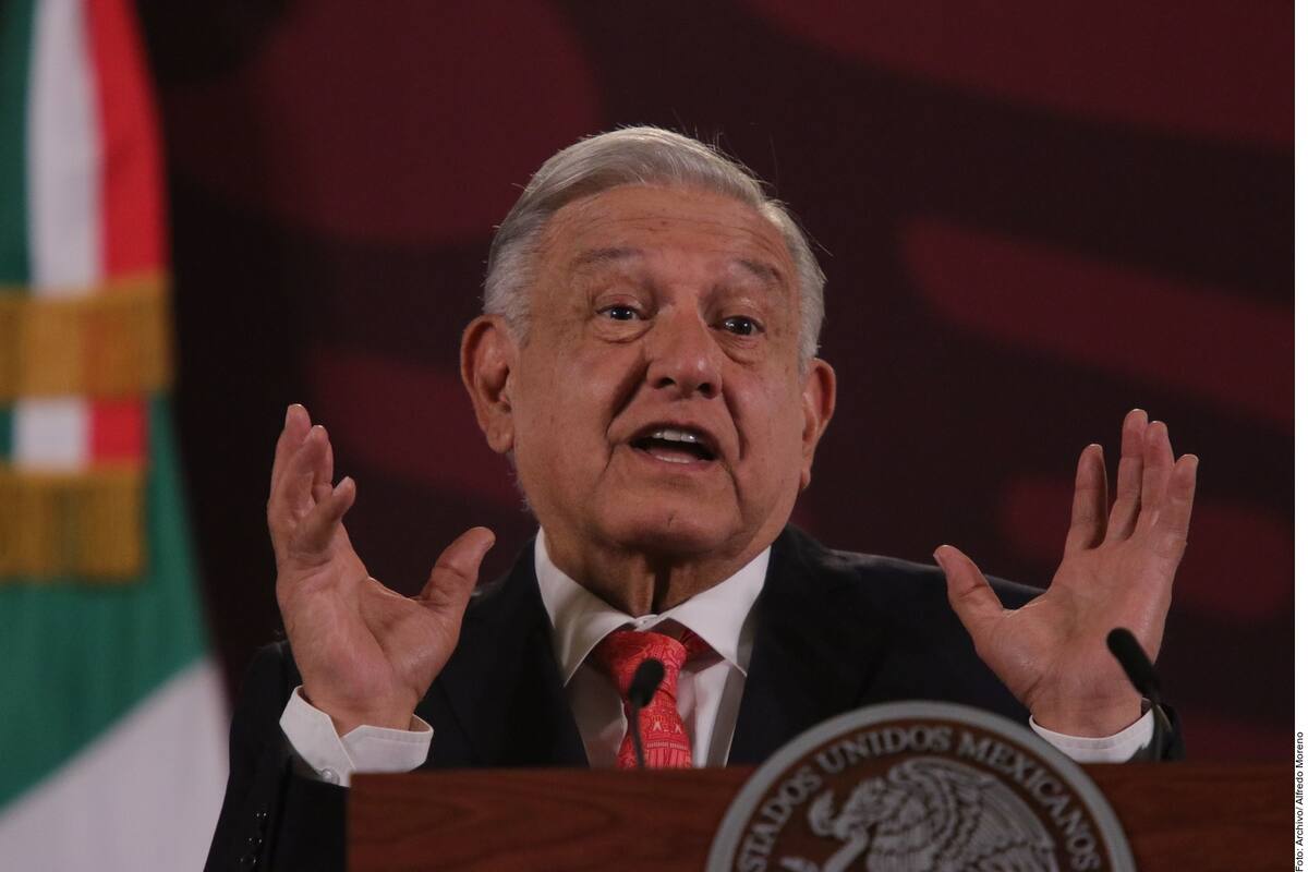 AMLO denuncia presunta corrupción en la UNAM