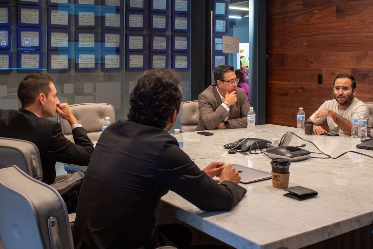 Los directivos de ambas instituciones mostraron los avances de esta importante construcción