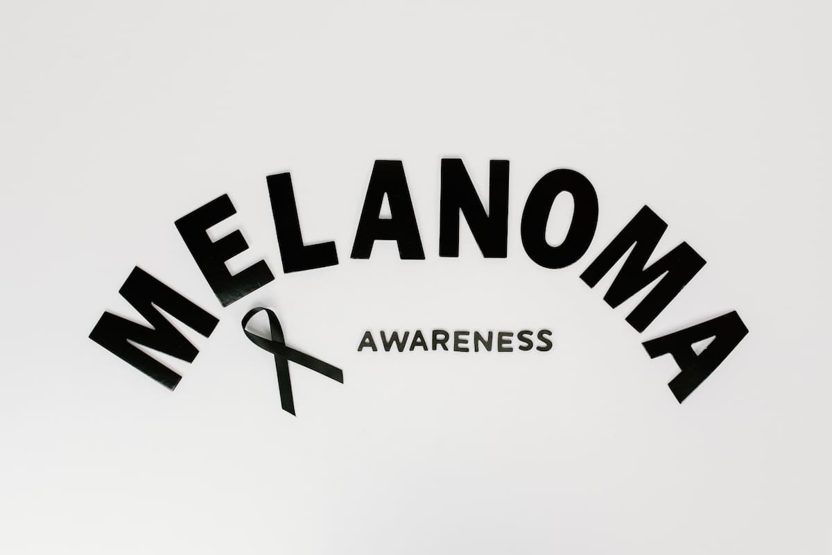 Jennifer tuvo una semana intensa de entrenamiento, notó un bulto en su entrepierna y lo ignoró; cuatro meses después se enteró que tenía un melanoma maligno metastásico en varias partes de su cuerpo