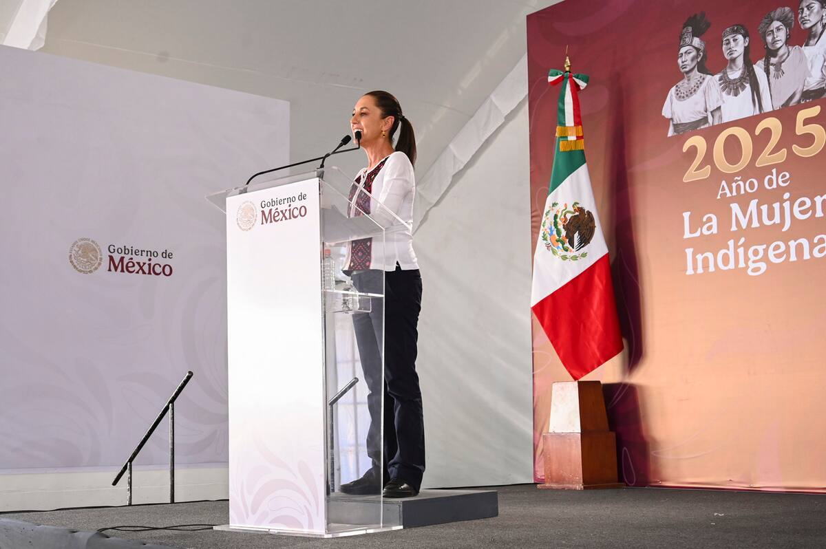 La doctora Claudia Sheinbaum Pardo, presidenta Constitucional de los Estados Unidos Mexicanos preside Pensiones Bienestar en Las Margaritas, Chiapas. / Gobierno de México.