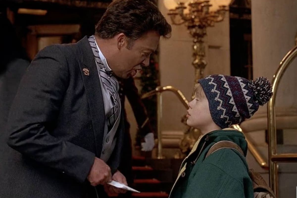 Tim Curry revela secretos del rodaje de Mi pobre angelito 2 junto a Macaulay Culkin