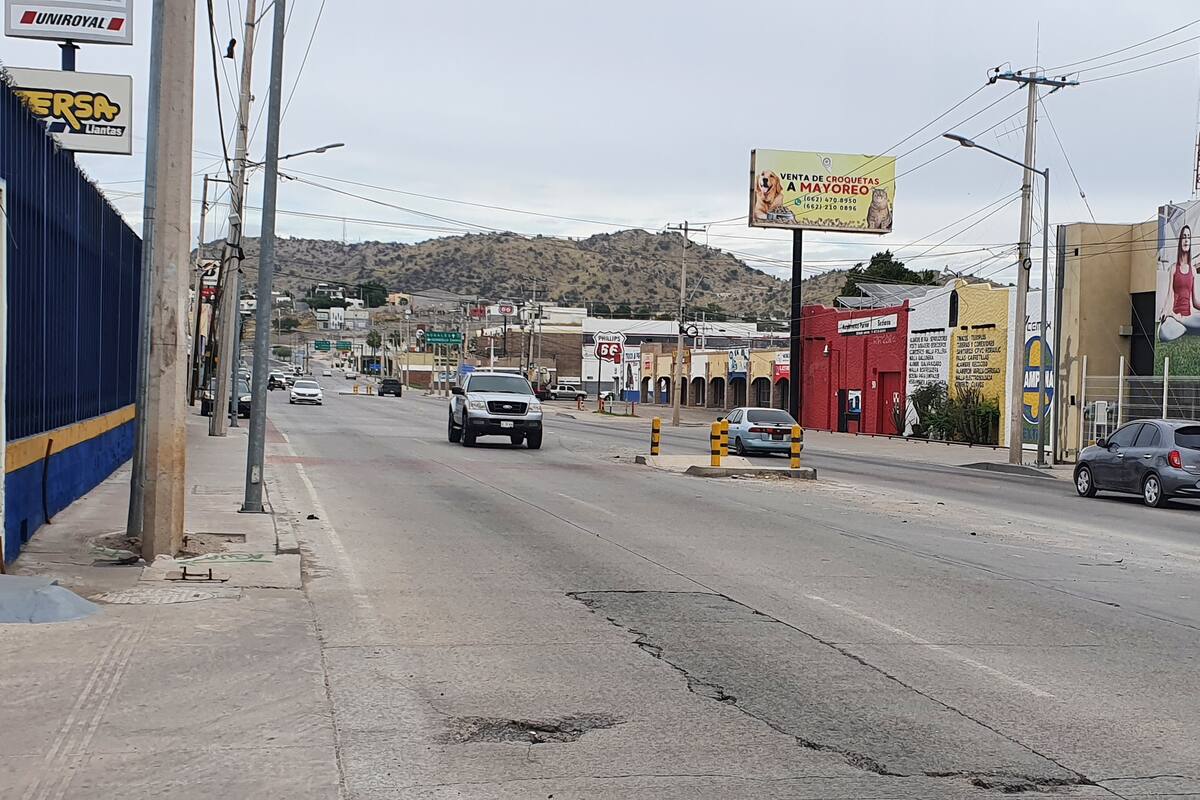 Hermosillo: El Periférico Oriente parece una “pista de carreras”, señalan