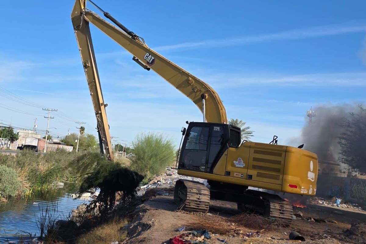 Retiran 560 toneladas de basura del Dren Mexicali en Puerta del Sol