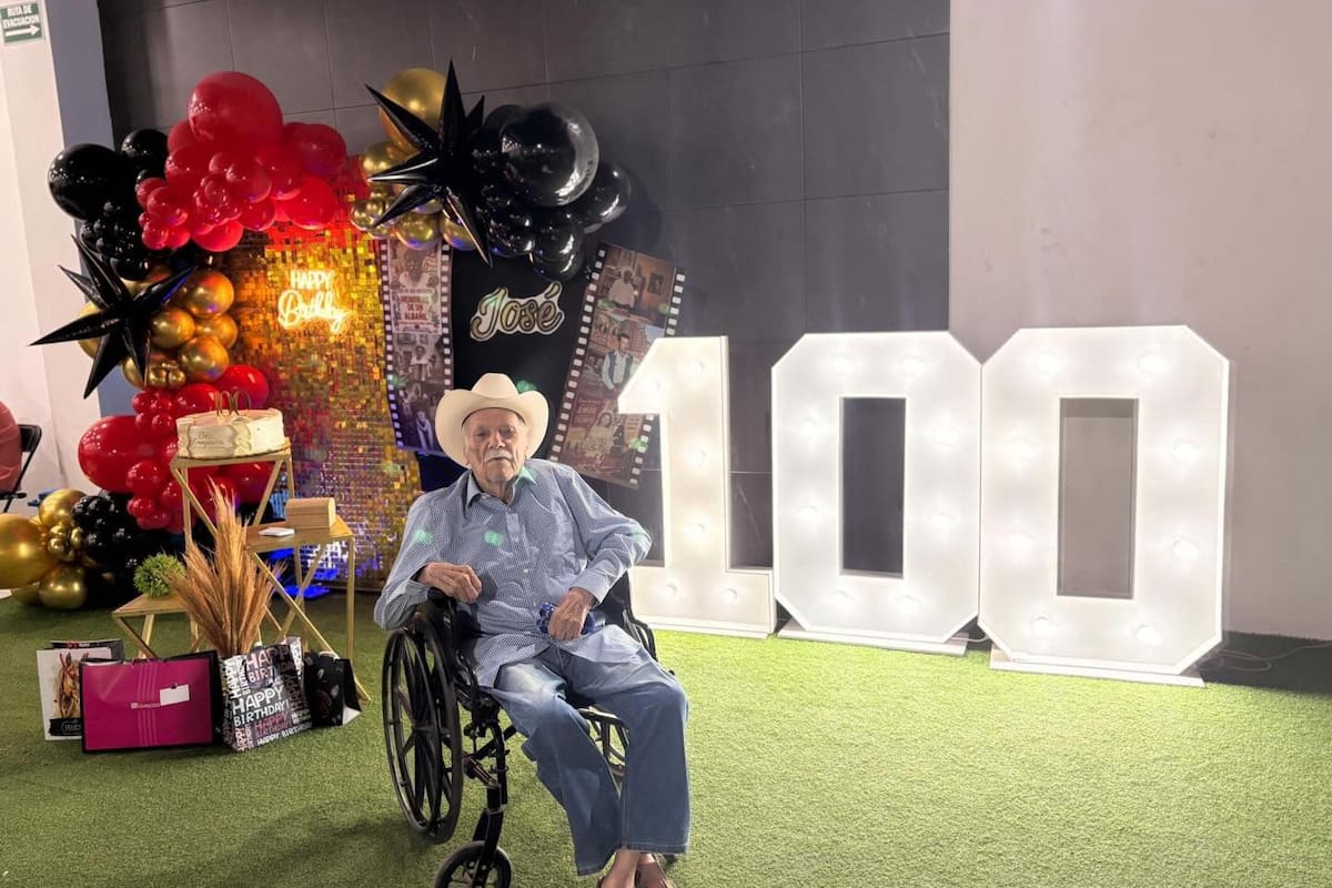 Celebran los 100 años de Don José Juan Molina con fiesta temática del Cine de Oro Mexicano