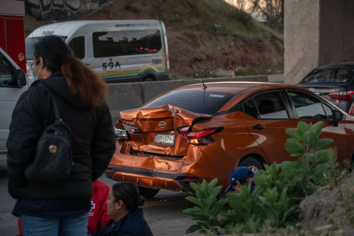 Carambola en bulevar Alberto Limón Padilla deja varios lesionados