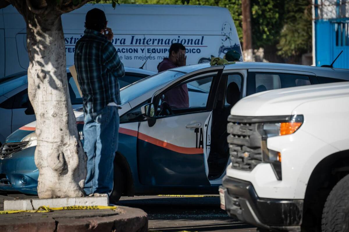 Localizan sin vida a taxista dentro de su unidad en la Zona Centro de Tijuana