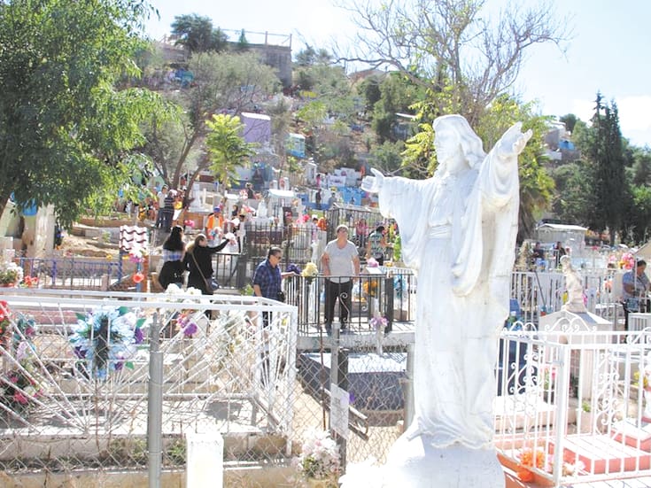 Amplían los horarios en panteones de Nogales por motivo de Día de Muertos