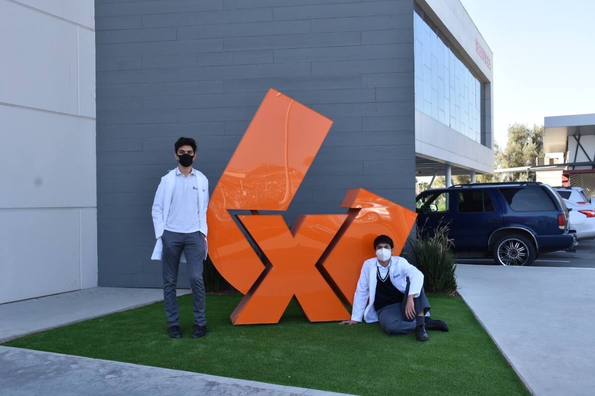 Alumnos del Club de Ciencias representan a nivel nacional a Universidad Xochicalco