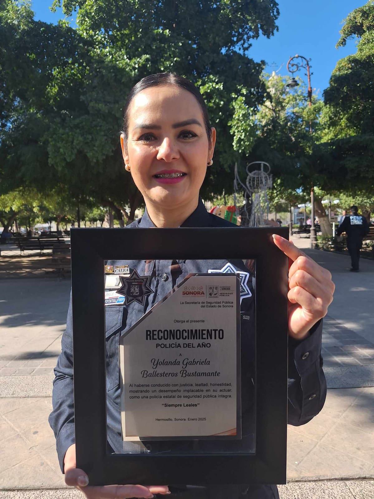 Yolanda Gabriela Ballesteros Bustamante, reconocida como Policía del Año 2024 por su compromiso en la lucha contra la violencia de género y su trabajo en favor de la seguridad de mujeres y niños. / Imagen por Leonor Hernández.