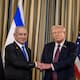 Netanyahu llega a Washington para reunirse con Trump y revisar negociaciones con Irán, mientras EEUU despliega portaaviones en el Golfo Pérsico como presión militar y diplomática