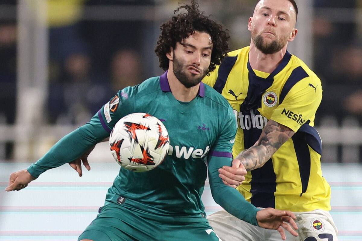 ‘Chino’ Huerta se lleva goleada en su debut en la Europa League