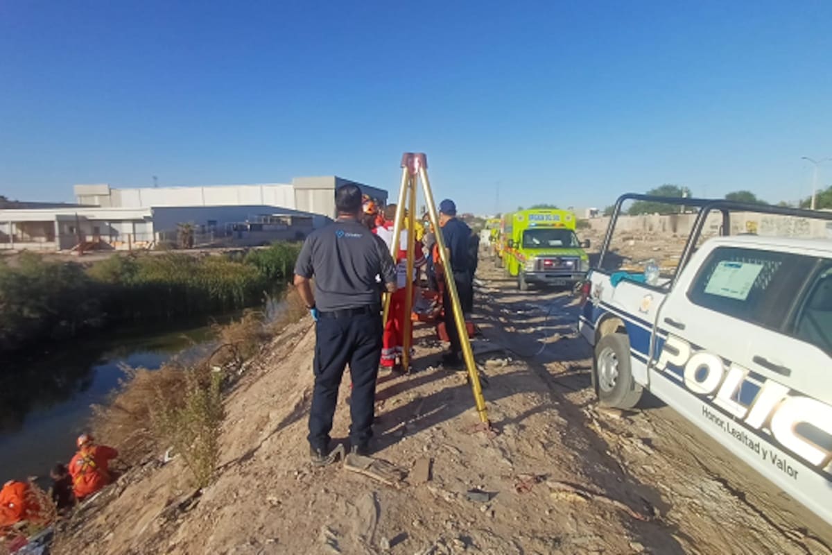 Rescatan a hombre que cayó a un dren y pasó dos días atrapado
