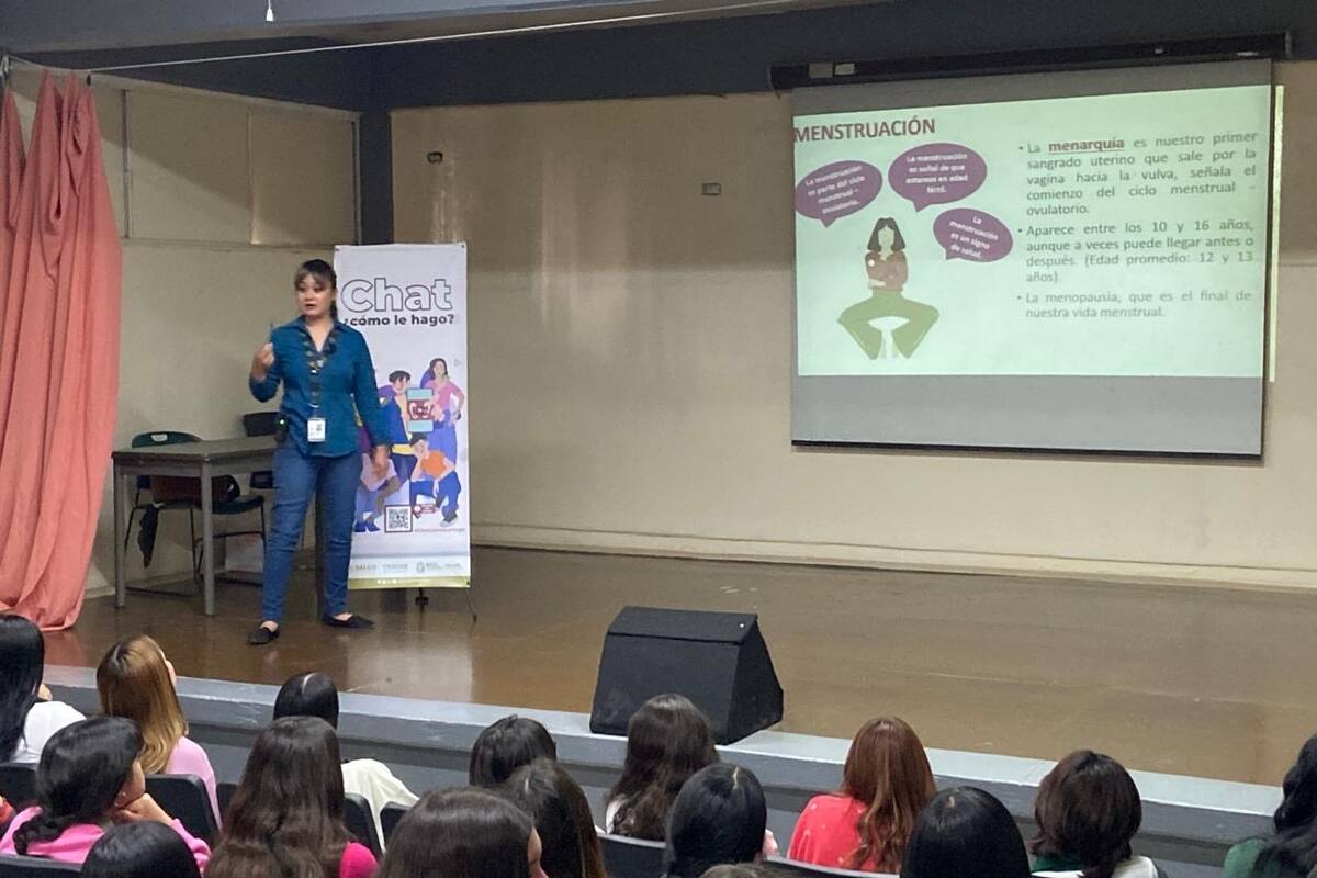 Realizan capacitación de higiene menstrual en la preparatoria Cecyte Plantel Bella Vista