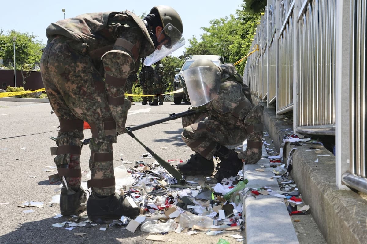 Corea del Sur suspende acuerdo militar con Corea del Norte tras lanzamiento de globos con basura y excremento
