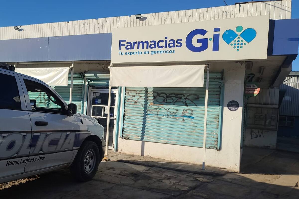 Roban farmacia, ladrón dañó el techo para entrar al establecimiento