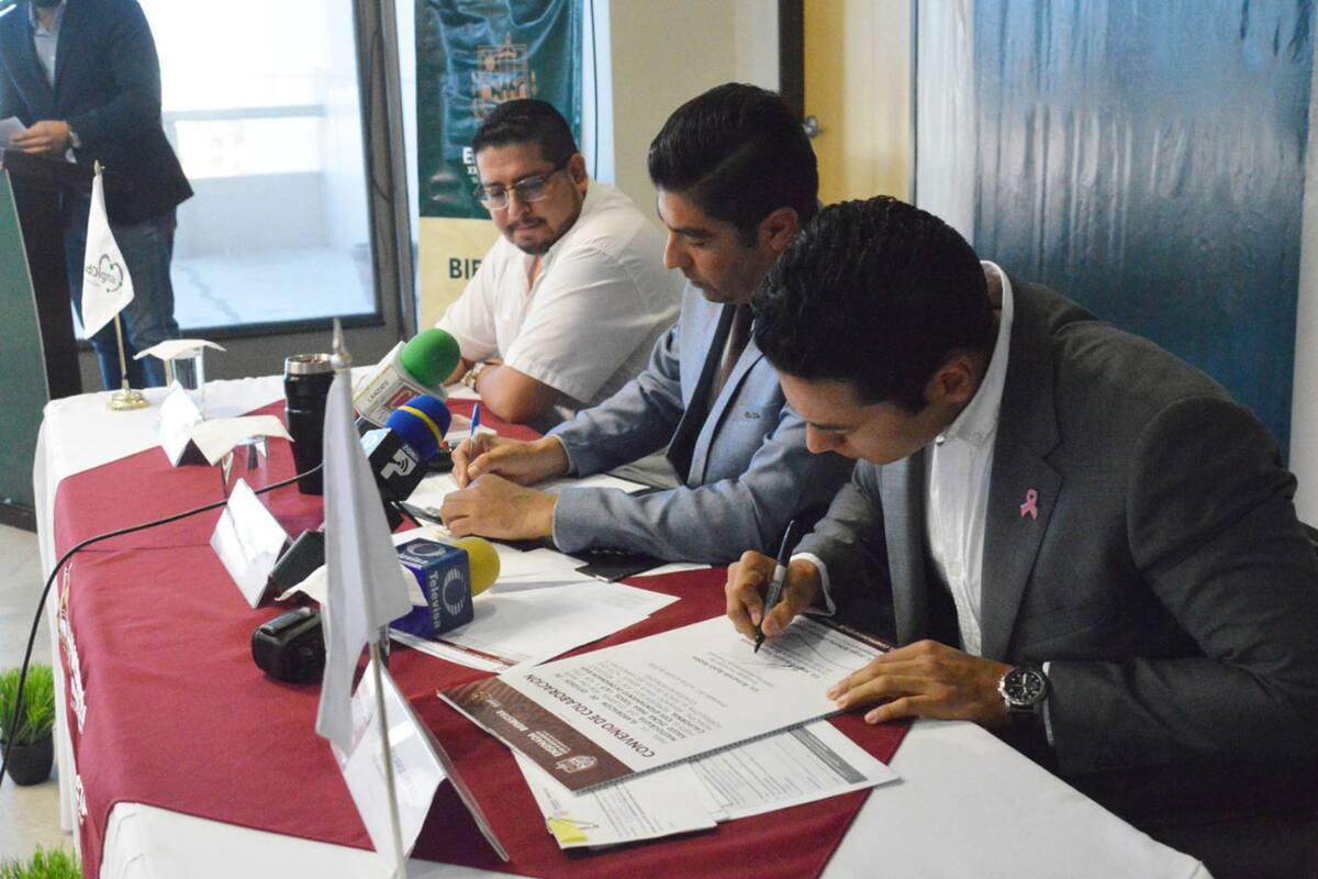 Firman convenio Salud Digna y el Ayuntamiento de Ensenada