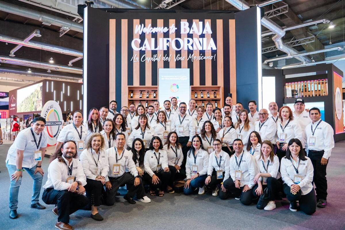 Promueven Fiestas de la Vendimia en Tianguis Turístico