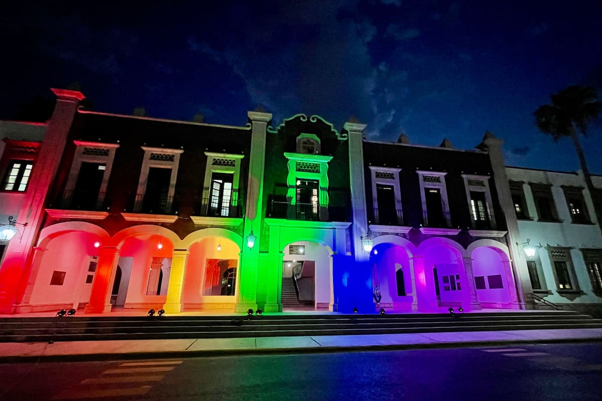 Unison se iluminará con colores del arcoíris