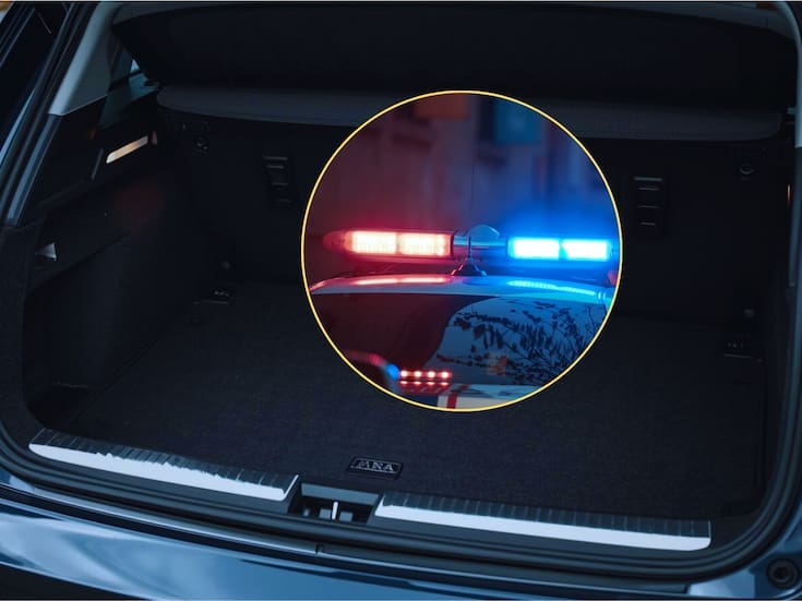 Lo detuvieron por conducir ebrio y descubrieron que llevaba a 3 niños pequeños en la cajuela del auto