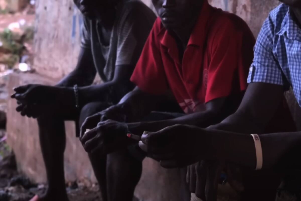 Kush: la nueva droga mortal hecha con huesos humanos que está convirtiendo a jóvenes de Sierra Leona en zombies