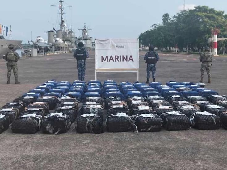 Secretaría de Marina decomisa 2.5 toneladas de cocaína en costas de Michoacán, equivalente a casi mil millones de pesos