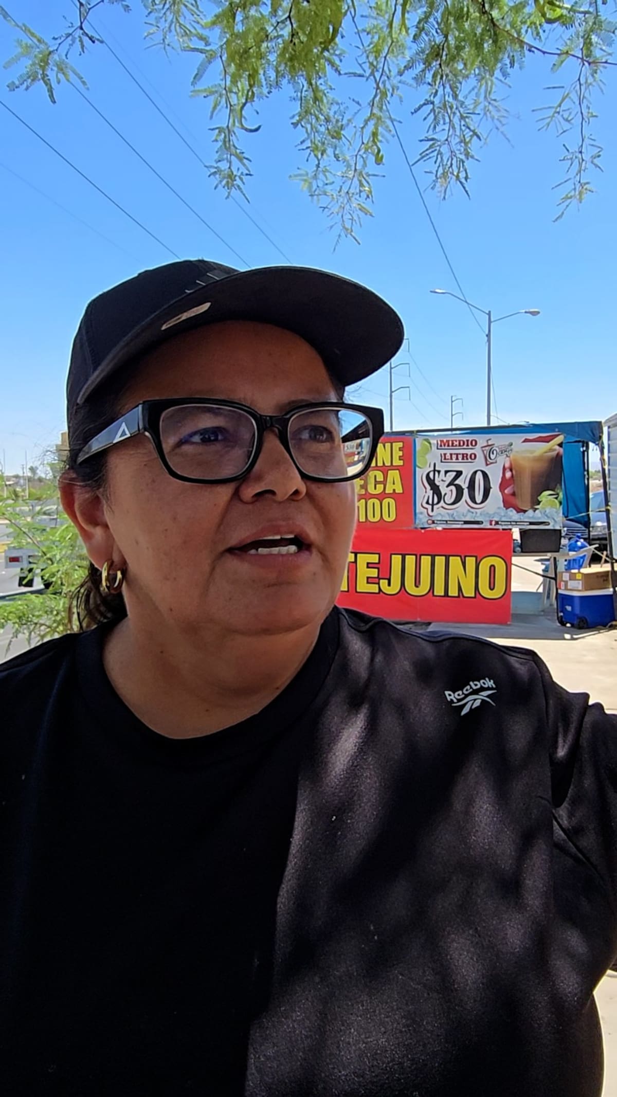 Lili Valenzuela, comerciante del área dedicada a la venta de tejuino, recordó que el acercamiento con Alfredo comenzó de forma espontánea l Foto: Cortesía