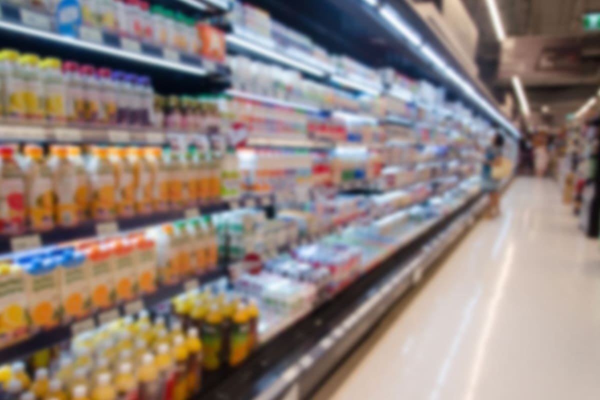 Consumir alimentos ultraprocesados puede aumentar hasta 65% el riesgo de muerte por enfermedades cardíacas, según especialistas